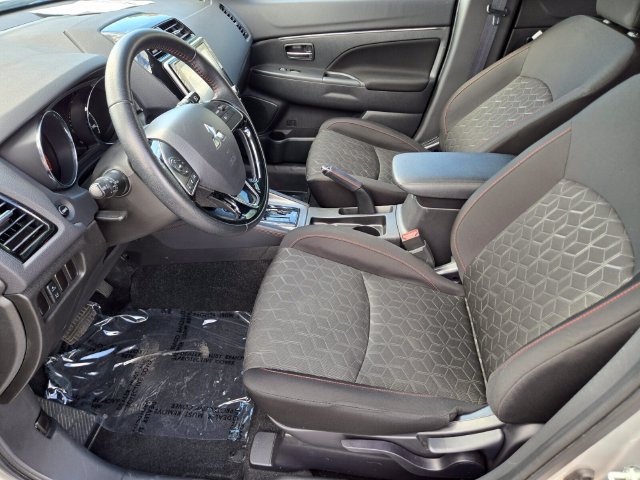 Used 2025 Mitsubishi Outlander Sport ES AWD/4WD image 14
