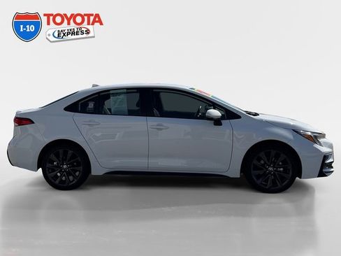 Certified 2025 Toyota Corolla SE w/ Convenience Package image 6