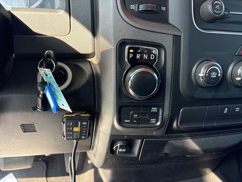 Used 2017 RAM 1500 Express AWD/4WD image 28