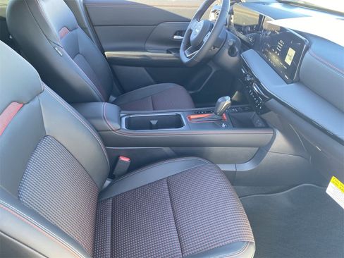 New 2026 Nissan Kicks SR w/ SR Premium Package image 12