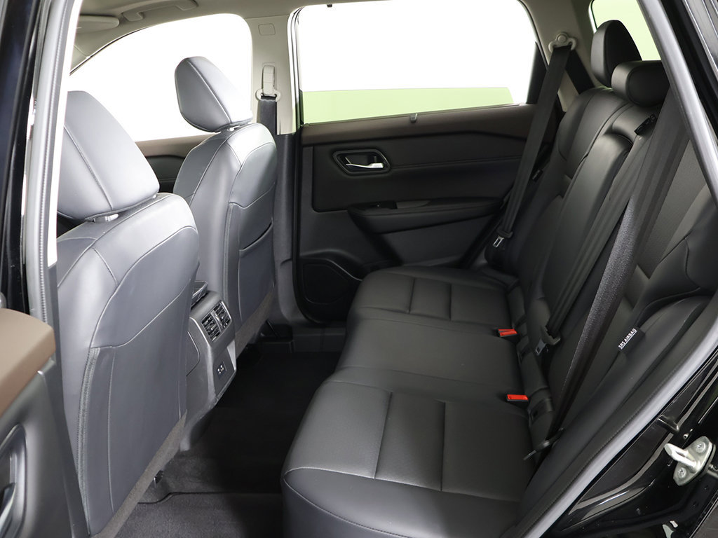 Used 2023 Nissan Rogue SV w/ SV Premium B Package AWD/4WD image 35