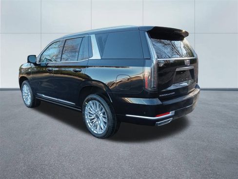 New 2026 Cadillac Escalade Luxury image 3