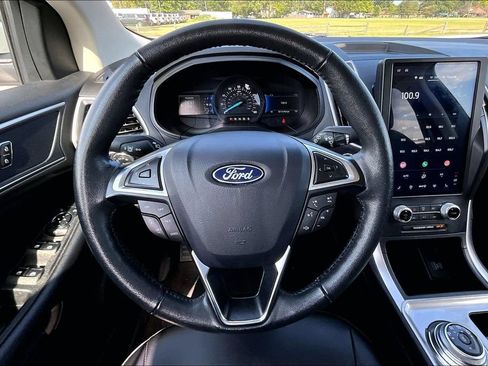 Used 2024 Ford Edge SEL AWD/4WD image 5