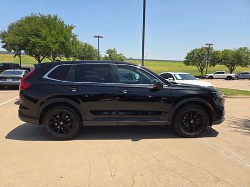Used 2025 Honda CR-V EX image 4