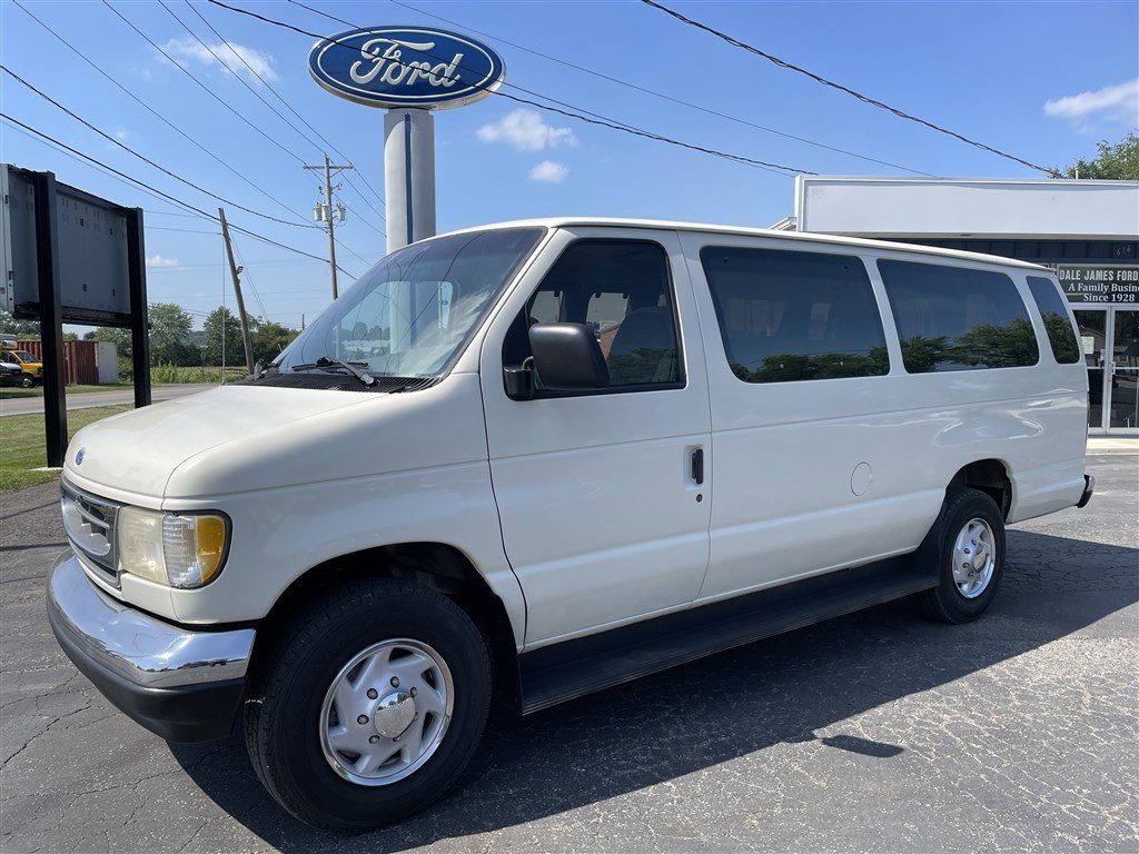 Used 2000 Ford E-350 and Econoline 350 XLT RWD image 4
