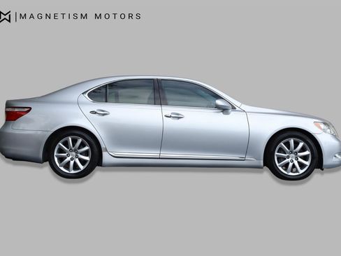 Used 2008 Lexus LS 460 RWD image 3