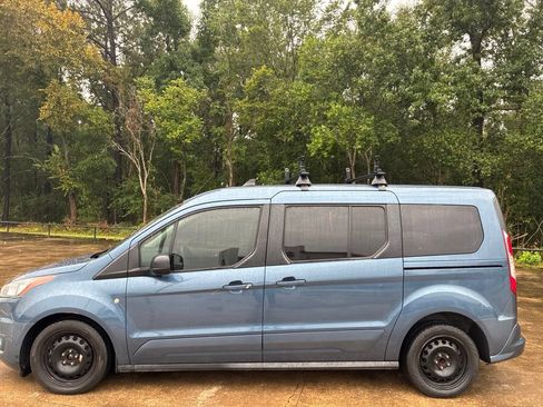 Used 2020 Ford Transit Connect XLT FWD image 2