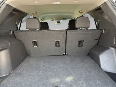 Used 2024 Chevrolet Equinox LT FWD image 18