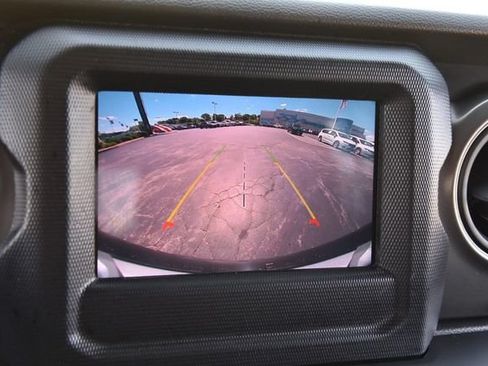 Used 2023 Jeep Wrangler Unlimited Sport AWD/4WD image 12