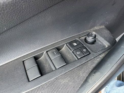 Used 2023 Toyota Corolla LE image 22