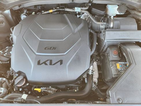 Certified 2022 Kia Telluride EX image 32