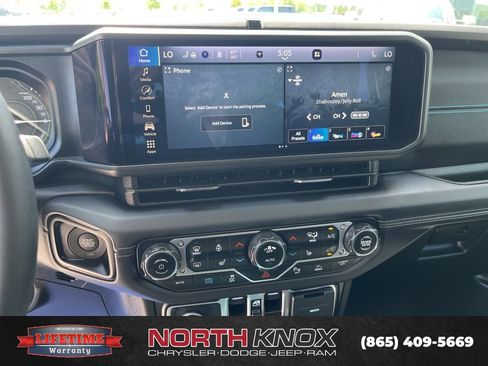 Used 2025 Jeep Wrangler Unlimited Rubicon 4xe w/ Safety Group AWD/4WD image 8