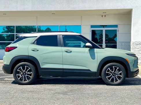 New 2026 Chevrolet TrailBlazer ACTIV w/ Convenience Package image 3