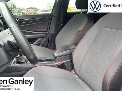 Used 2024 Volkswagen Jetta GLI 40th Anniversary Edition image 9