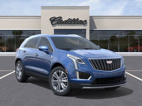 New 2025 Cadillac XT5 Premium Luxury w/ LPO, Floor Liner Package image 7