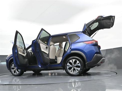 Used 2023 Nissan Rogue SV FWD image 48