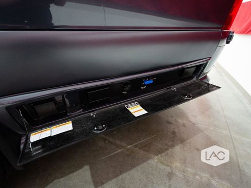 Used 2024 Mercedes-Benz Sprinter 3500 image 34