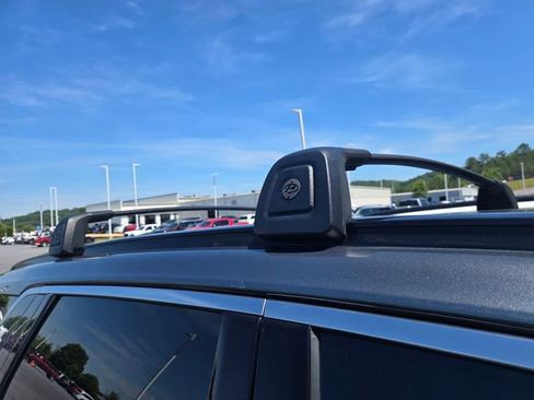 Used 2024 Hyundai Palisade XRT FWD image 2