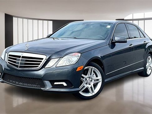 Used 2011 Mercedes-Benz E 550 Sedan image 1
