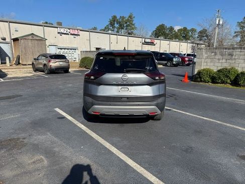 Used 2023 Nissan Rogue S image 7