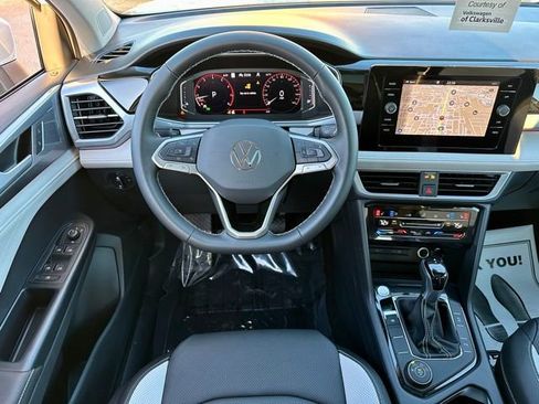 New 2026 Volkswagen Taos SEL AWD/4WD image 16
