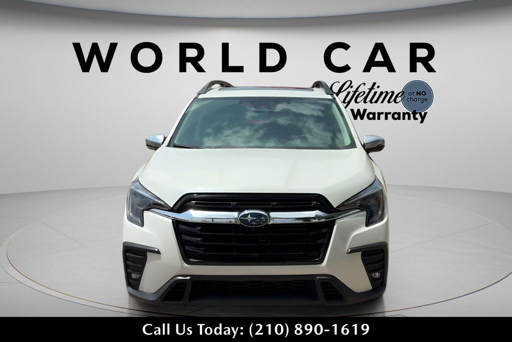 Used 2023 Subaru Ascent Limited w/ Technology Package AWD/4WD image 8