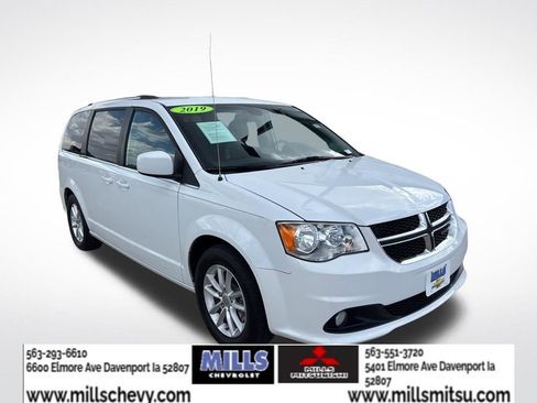 Used 2019 Dodge Grand Caravan SXT w/ Driver Convenience Group FWD image 3
