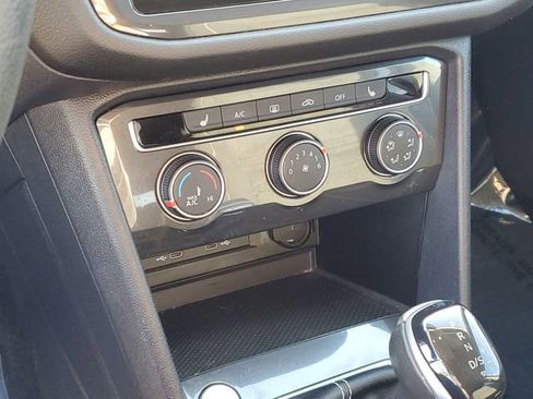 Used 2023 Volkswagen Tiguan S image 21