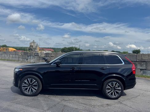 Used 2020 Volvo XC90 T6 Momentum w/ Protection Package Premier AWD/4WD image 3