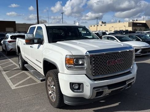 Used 2016 GMC Sierra 2500 Denali w/ Driver Alert Package image 3