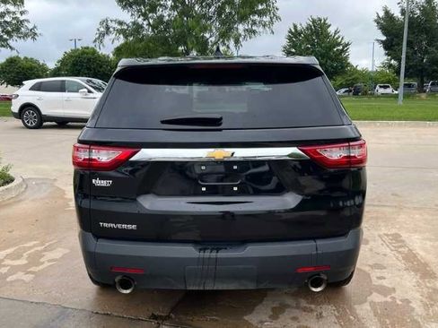 Used 2020 Chevrolet Traverse LS FWD image 6
