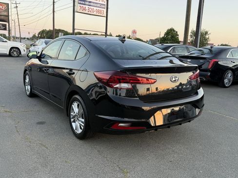 Used 2019 Hyundai Elantra Sedan FWD image 4