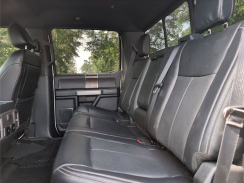 Used 2022 Ford F250 Lariat w/ Lariat Value Package AWD/4WD image 35