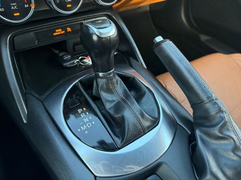 Used 2017 FIAT 124 Spider Lusso image 24