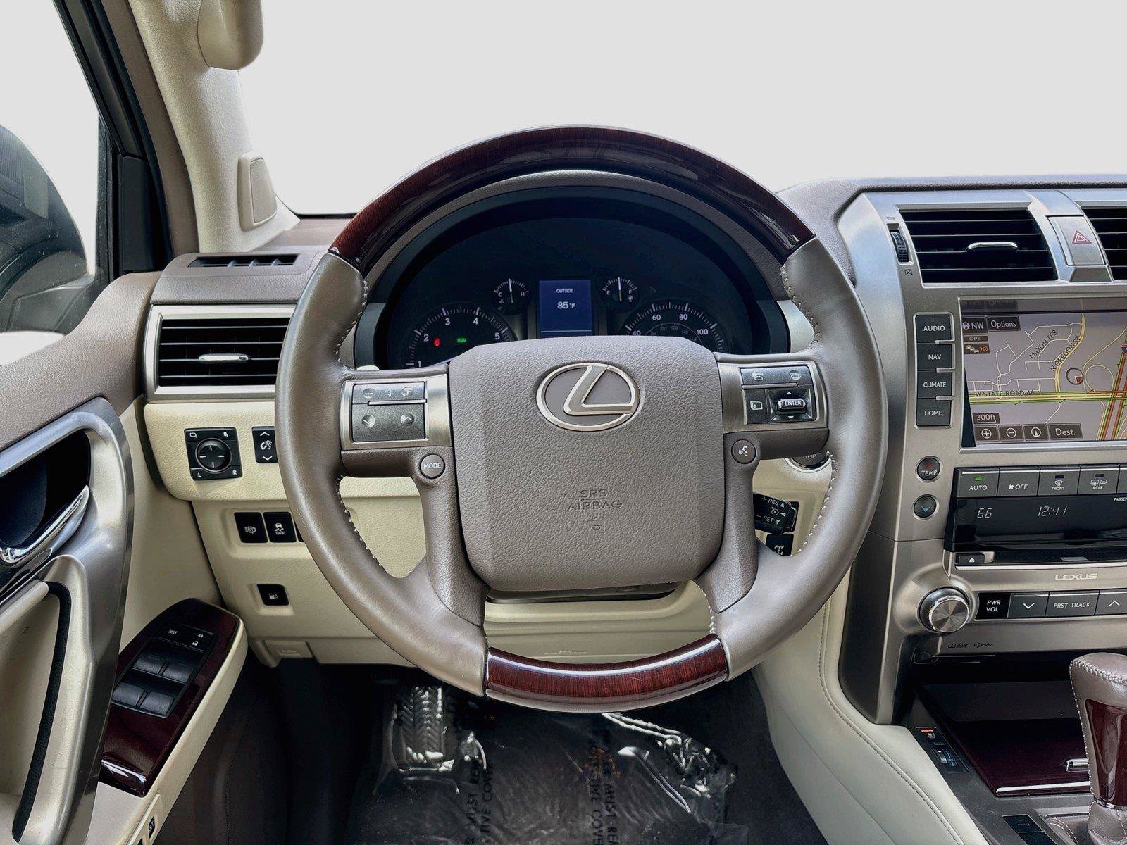 Used 2019 Lexus GX 460 Premium w/ Premium Package AWD/4WD image 13