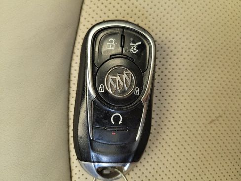 Used 2018 Buick Enclave Premium w/ Experience Buick Package AWD/4WD image 32