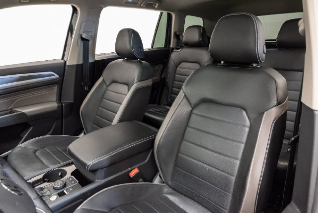 Used 2023 Volkswagen Atlas SEL Premium AWD/4WD image 9
