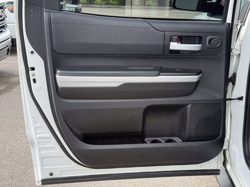 Used 2020 Toyota Tundra SR5 w/ SR5 Leather Package RWD image 33