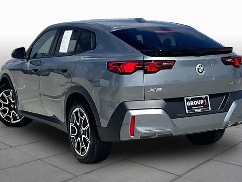 Used 2026 BMW X2 xDrive28i AWD/4WD image 11