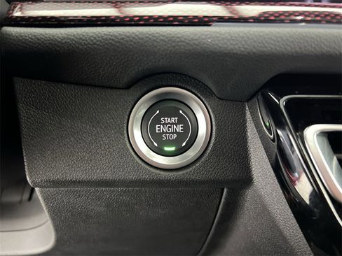 Used 2024 Chevrolet Traverse RS image 16