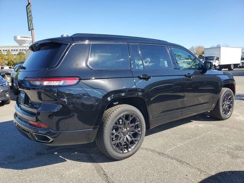 New 2025 Jeep Grand Cherokee L Summit image 6