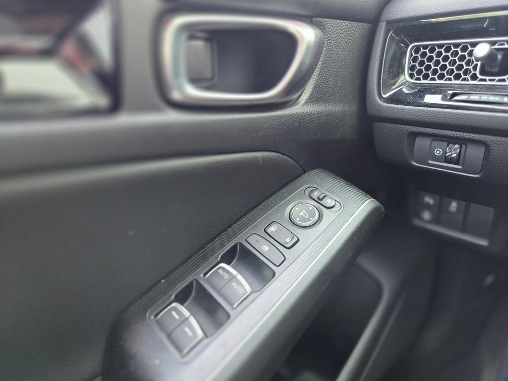 Used 2024 Honda Civic Touring image 13