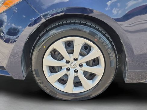 Used 2022 Toyota Corolla LE FWD image 31