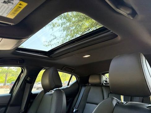 Used 2023 MAZDA MAZDA3 s FWD image 21