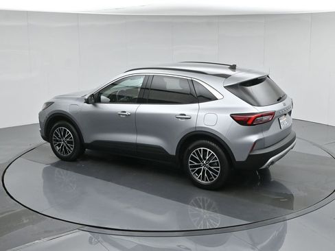 Certified 2023 Ford Escape SE image 44