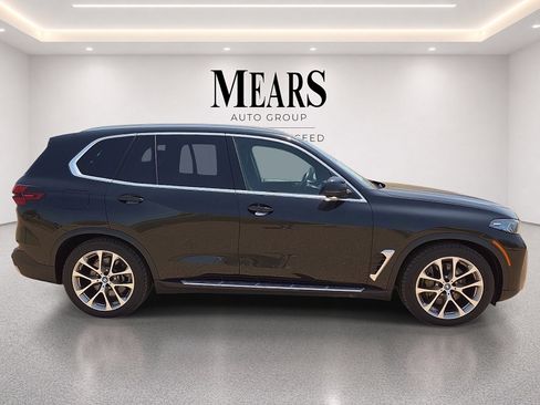 Used 2025 BMW X5 xDrive50e AWD/4WD image 6
