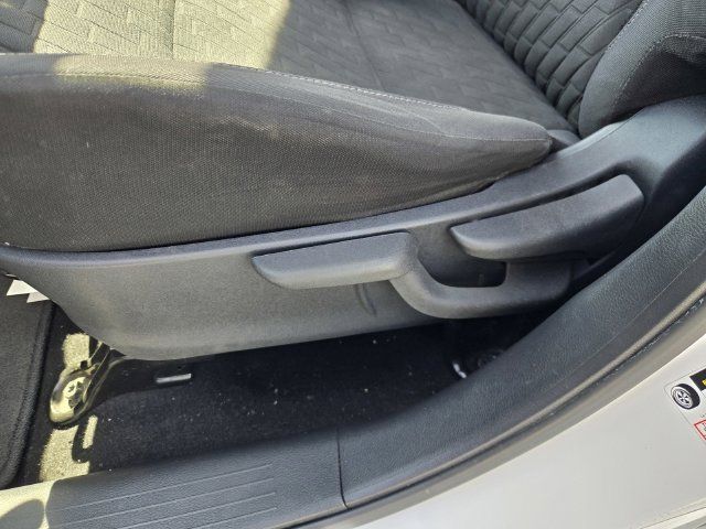 Used 2021 Nissan Kicks S FWD image 14