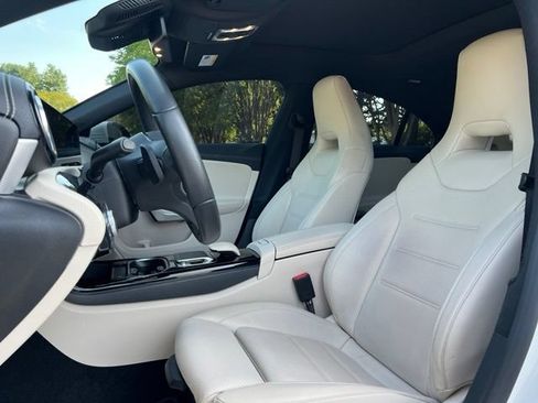 Used 2020 Mercedes-Benz CLA 250 image 13