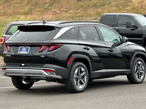 New 2025 Hyundai Tucson SEL image 3