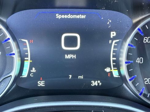 New 2026 Chrysler Pacifica Select image 14